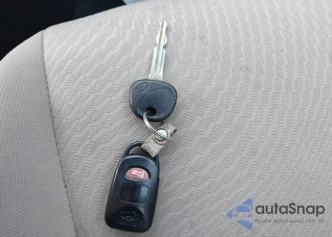 2015 Hyundai Elantra Se из США, поврежденный, VIN 5NPDH4AE6FH548527